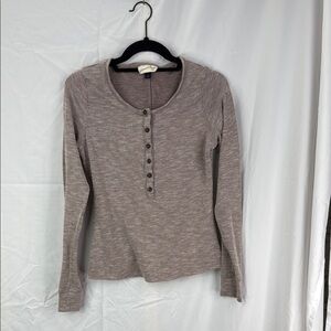 Universal Thread Women's Size Small Ribbed Long Sleeve Henley Top - Taupe
